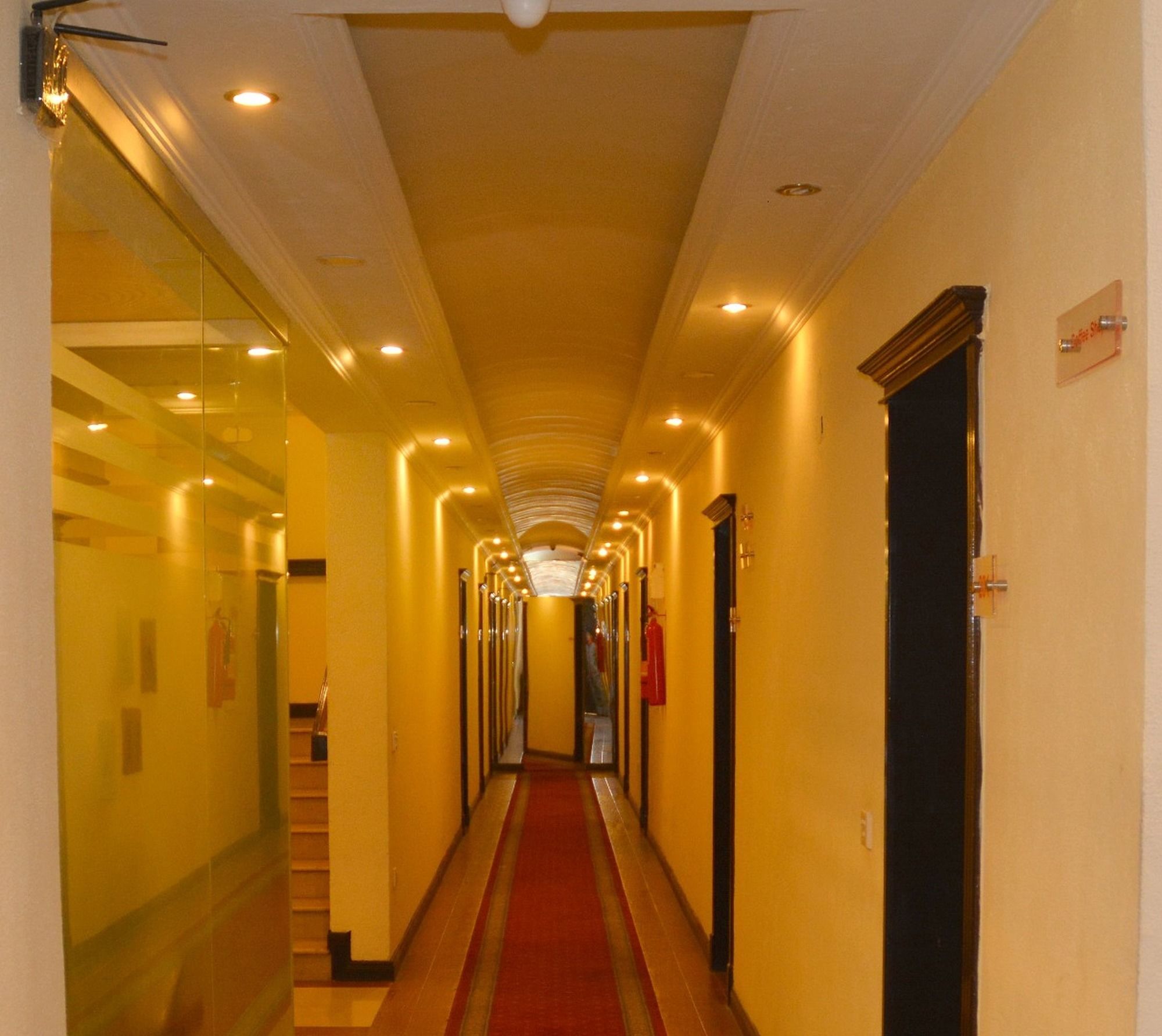 Shangrila Resort Hotel Исламабад Екстериор снимка